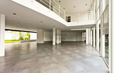 Casa comercial no jardim europa - alta visibilidade e garagem no subsolo
