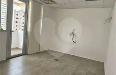 Ponto comercial para alugar na Avenida Pedroso de Morais, Pinheiros, São Paulo