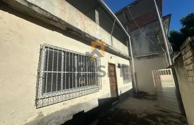 Casa com 2 quartos para alugar em Tauá, Rio de Janeiro 