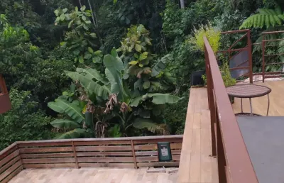 Linda casa com 4 dormitórios, jacuzzi e piscina no condomínio aruã