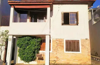 Casa com 3 dormitórios 2 vagas no bairro santo antônio