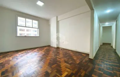 Apartamento 03 dormitórios no centro histórico de porto alegre
