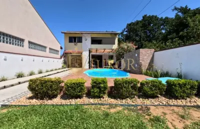 Sobrado com piscina localizado no gravatá de penha sc, casa com 4 dormitórios