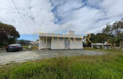 Sala comercial em amplo terreno no bairro santa lidia em penha - sc