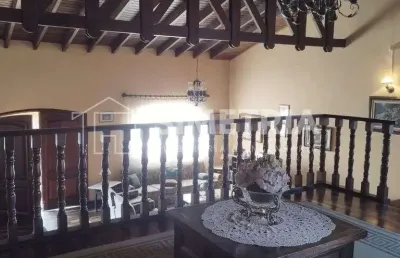 Venda – cód. crv1452505 – uma casa de fazenda dentro da cidade!