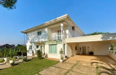 Oportunidade única: casa de luxo em condomínio de chácara
