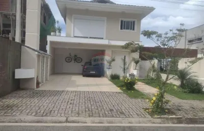 Casa com 4 quartos à venda no Aruã, Mogi das Cruzes 