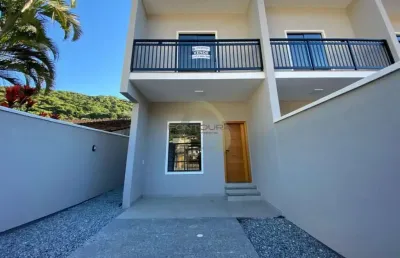 Casa em condomínio fechado com 3 quartos à venda na rua luiz batista, 445, centro, porto belo por r$ 700.000