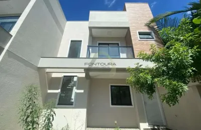 Casa em condomínio fechado com 3 quartos à venda na rua joão vandelino guerreiro, 906, balneário perequê, porto belo por r$ 900.000