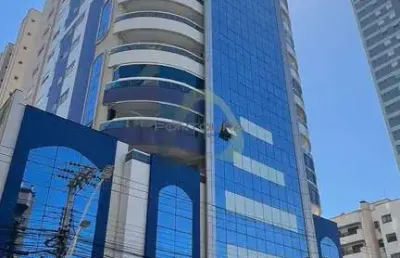 Apartamento com 4 quartos à venda na rua 207, 3400, meia praia, itapema por r$ 4.940.000