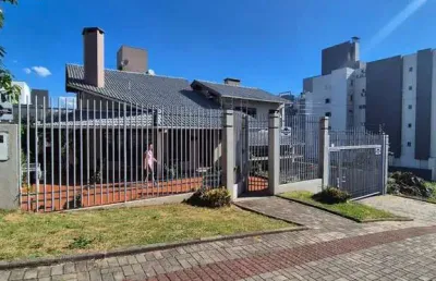 Casa com 3 quartos à venda na Rua Palmeiras - D, 97, Centro, Chapecó