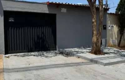 Casa com 3 quartos à venda na Rua 503, Jardim Mont Serrat, Aparecida de Goiânia