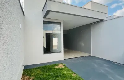 Linda casa 2/4 com suíte em trindade com entrada de apenas r$23.000,00