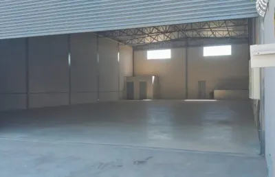 Galpão comercial  com 407m² no parque primavera em aparecida de goiânia