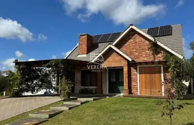 Exuberante casa em condomínio fechado, com academia e spa!