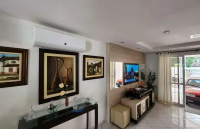 Casa com 2 quartos à venda na Rua Armando Martins Schnorrenberger, Forquilhas, São José
