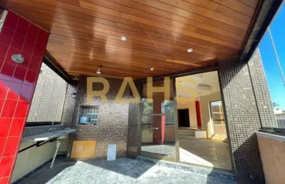 Apartamento com área privativa de 205,840 m², localizado no bairro bucarein, possuindo 2 vagas de garagem