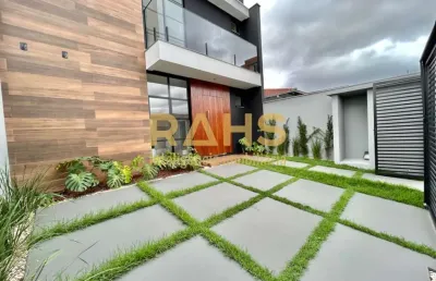 Sobrado alto padrão a venda com 113,15 m² de área construída, 1 suíte e 2 quartos a venda no melhor do bairro saguaçú