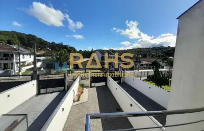 Casa com 3 quartos à venda na Rua Fernando Drefahl, 001, São Marcos, Joinville