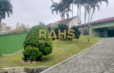Casa com 3 quartos à venda na Rua Presidente Prudente de Moraes, 406, Santo Antônio, Joinville