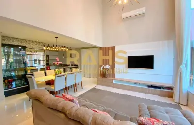 Casa com 3 quartos à venda na Rua Minas Gerais, 2450, Nova Brasília, Joinville