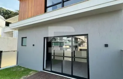 Casa com 3 dormitórios - córrego grande -  florianópolis/sc