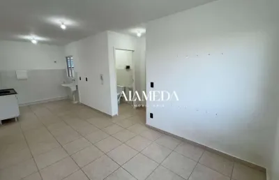 Apartamento com 2 quartos na região norte para alugar, 45 m² por r$ 700/mês - cinco conjuntos - londrina/pr