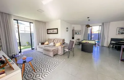 Casa com 4 dormitórios à venda, 295 m² por r$ 2.500.000 - praia de armação do itapocorói - penha/sc