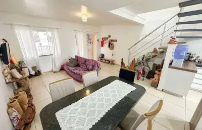 Sobrado com 2 dormitórios à venda, 99 m² por r$ 650.000,00 - itacolomi - balneário piçarras/sc