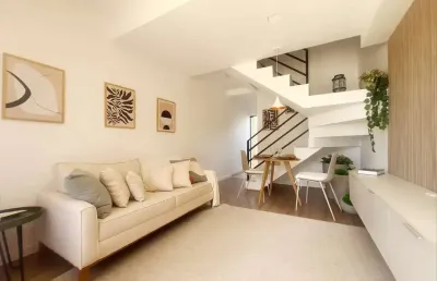 Casa em condomínio à venda em cotia-sp, chácara rincão: 2 quartos, sala, vaga de garagem e 53,00m² de área.