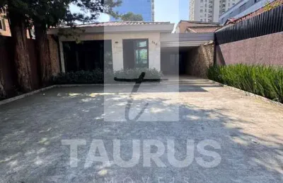Casa térrea para locação ou venda, 6 quartos, 6 vagas, 350m², vila olimpia.
