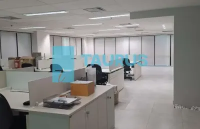 Conjunto comercial para locação, 4 vagas, 172m², moema.