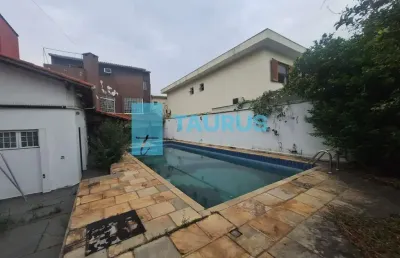 Sobrado à venda, 1 suíte, 2 vagas, 216m², itaim bibi.