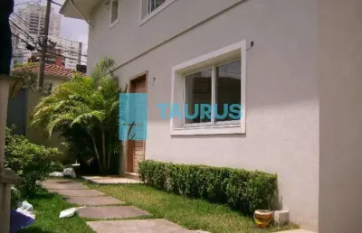 Sobrado à venda, 3 suítes, 2 vagas, 232m², cidade monções.