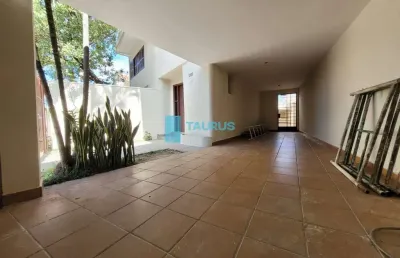 Sobrado á venda , 3 dormitórios , 4 vagas , 230 m² , planalto paulista.