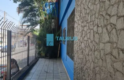 Casa comercial para alugar, 6 salas, 3 banheiros, em santo amaro, são paulo.
