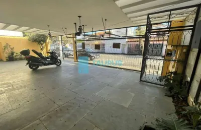 Sobrado à venda, 4 dormitórios, 5 vagas, 487m², indianópolis