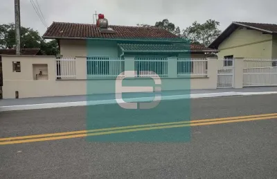 Casa com 3 quartos para alugar na rua otto belling, 580, testo rega, pomerode, 150 m2 por r$ 2.500