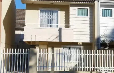 Lindo sobrado 3 dormitórios de frente para rua  no novo mundo