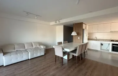 Apartamento maravilhoso semimobiliado com 1 suíte e 2 quartos, à venda no costa e silva, em joinville - sc por r$900.000,00.
