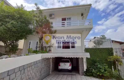 Casa com 5 quartos à venda no Coqueiros, Florianópolis 