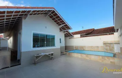 Casa isolada com piscina com 3 dorm(s), sendo 1 suíte + edícula no real em praia grande sp.