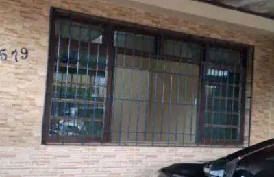 Casa geminada de 2 dormitórios no caiçara em praia grande - sp.