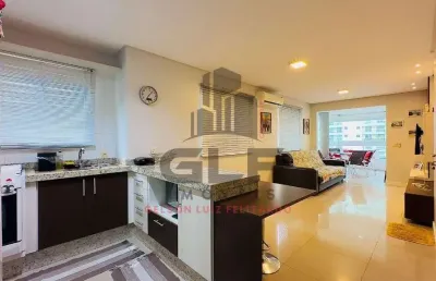 Apartamento de alto padrão quadra mar na cidade de itapema/sc, no bairro meia praia, com 2 dormitórios sendo 1 suíte e 2 vagas de garagem.