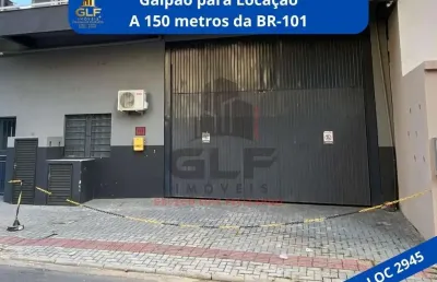 Galpão para locação em itapema/sc  bairro morretes, com 209m², 1 vestiário, 1 escritório e 1 banheiro. ótima localização! investimento. 150m da br-101