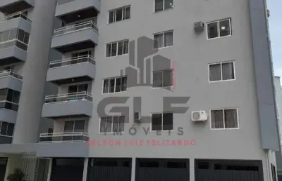 Apartamento mobiliado em balneário camboriú/sc, no bairro centro, com 2 dormitórios e 1 suíte,1 vaga de garagem.  localização privilegiada.