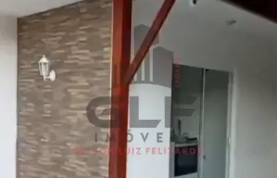 Casa individual, sozinha no terreno em itapema/sc, no bairro alto são bento. com 3 dormitórios e 170 m² privativos. bem localizada a 1.800 mts do mar
