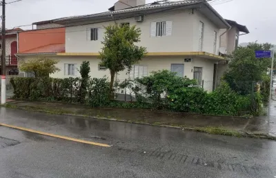 Casa com 4 dormitórios/ quartos sendo 1 suíte  em são josé sc, bairro bela vista à venda por r$ 780.000,00.