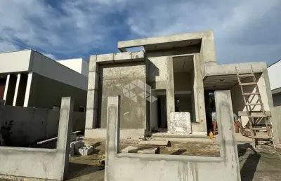 Casa unifamiliar sendo 3 dormitórios/ quartos com 1 suíte no bairro bela vista - palhoça no valor de r$ 740.000,00