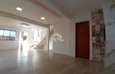 Casa sobrado com 3 dormitórios/ quartos em palhoça sc, bairro praia do sonho à venda por r$ 825.000,00.